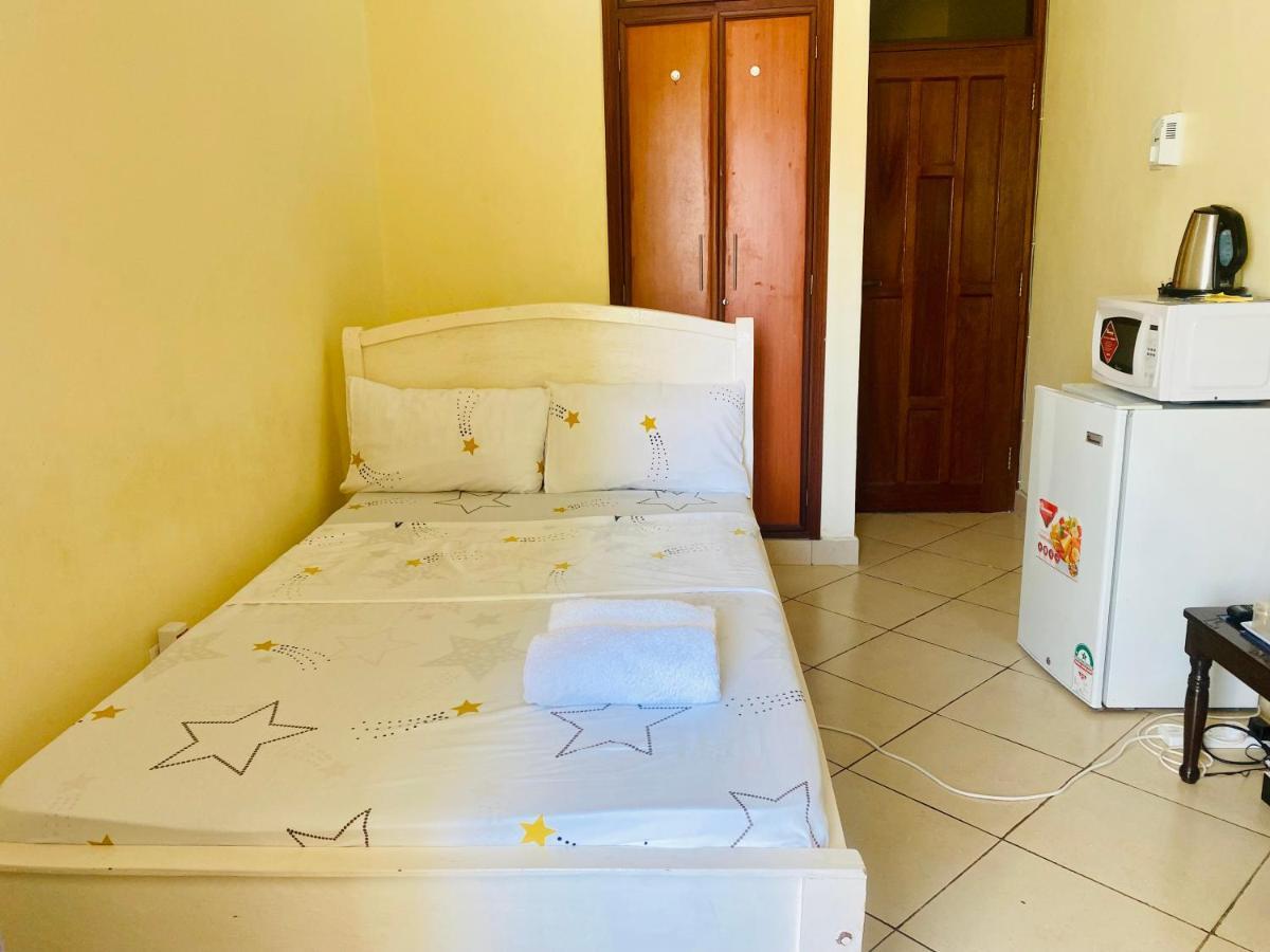 Dala Studio - Beach Road Apartman Mombasa Kültér fotó